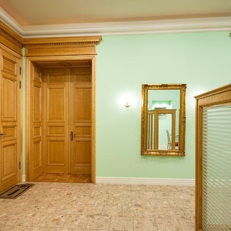 Old Riga 2 Bedroom Vecpilsetas Street Apartment 외부 사진